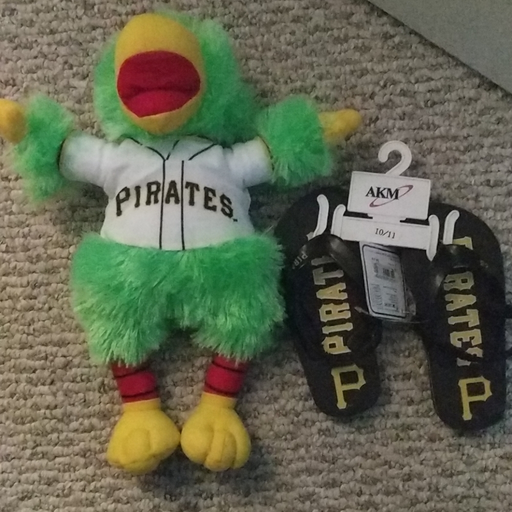 MLB Pittsburgh Pirates toddler water shoes &Parrot